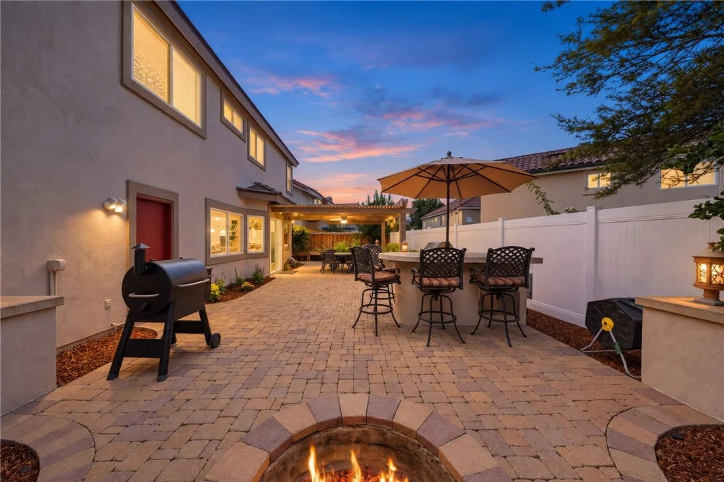 8301 E Peacock Ln, Orange, CA 92869 photo 5