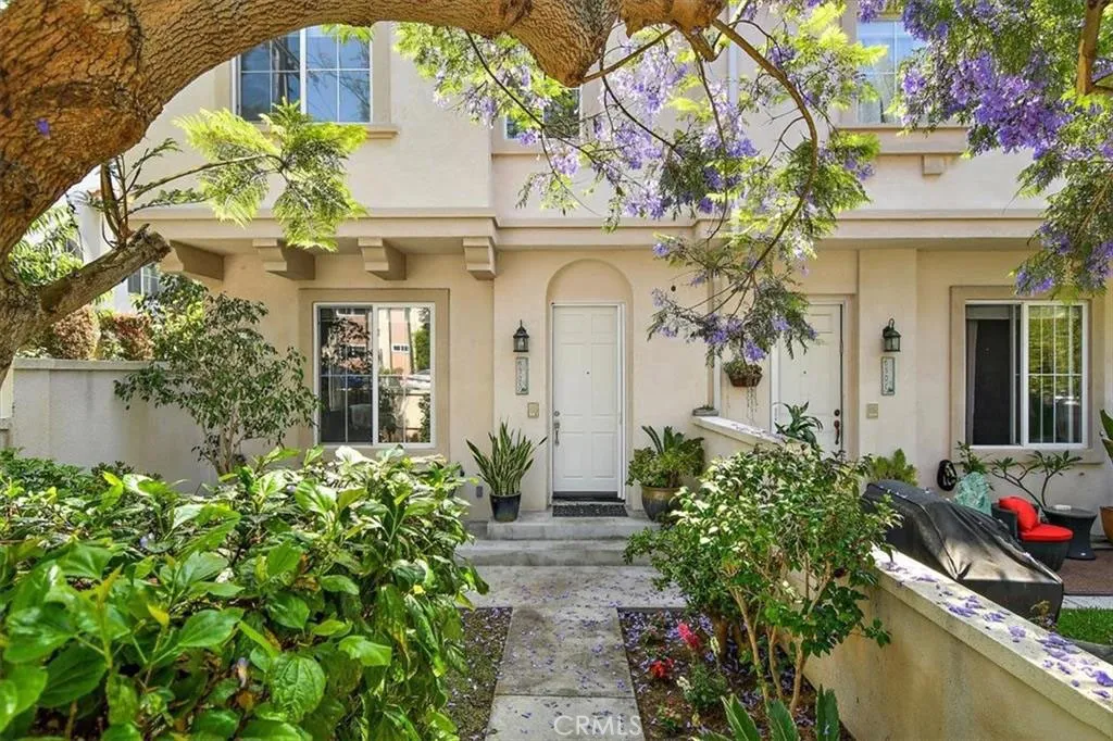 630 Meyer Lane Unit D, Redondo Beach, CA 90278