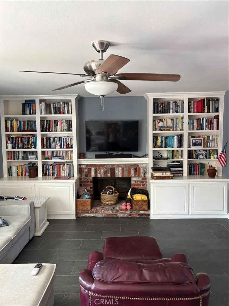 10142 Cliff Drive, Huntington Beach, CA 92646