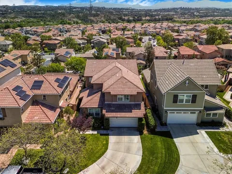 28414 Marques Drive, Valencia, CA MLS: GD25089956