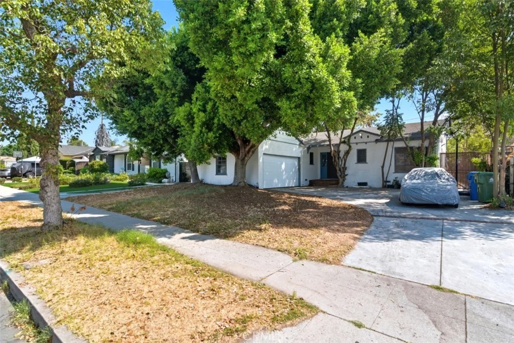 10022 Burnet Ave, Mission Hills (San Fernando), CA 91345