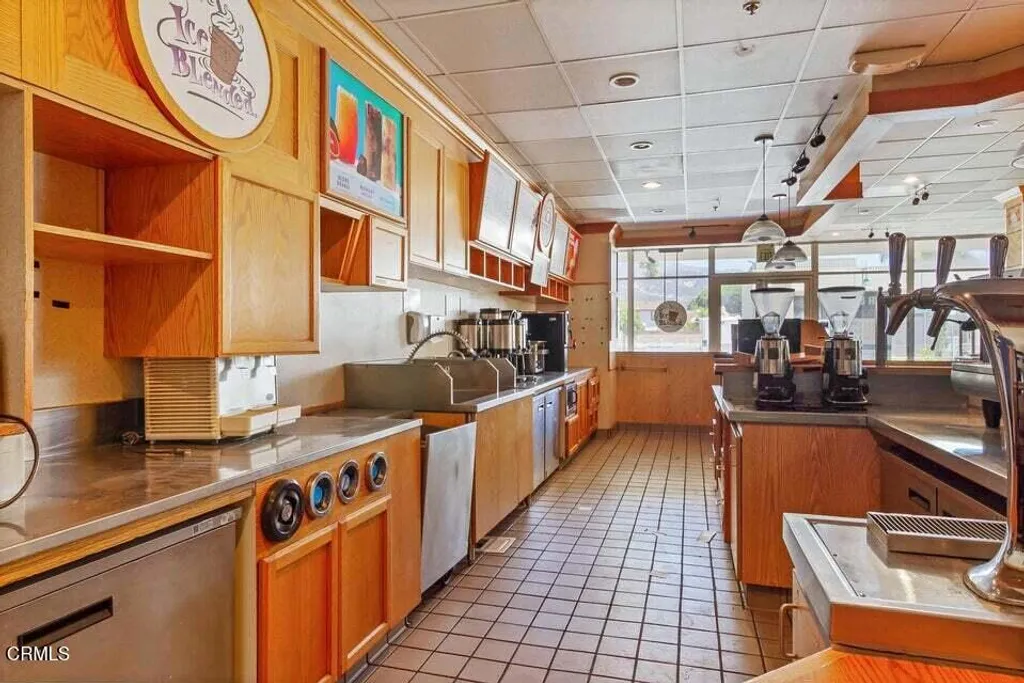 Additional image 6 of 4991 Carpinteria Avenue, Carpinteria, CA 93013