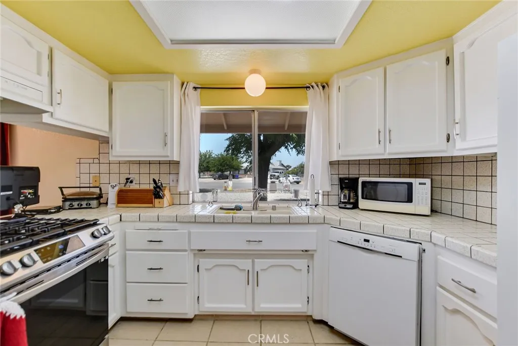 Additional image 41 of 21495 Minodoka Rd, Apple Valley, CA 92308