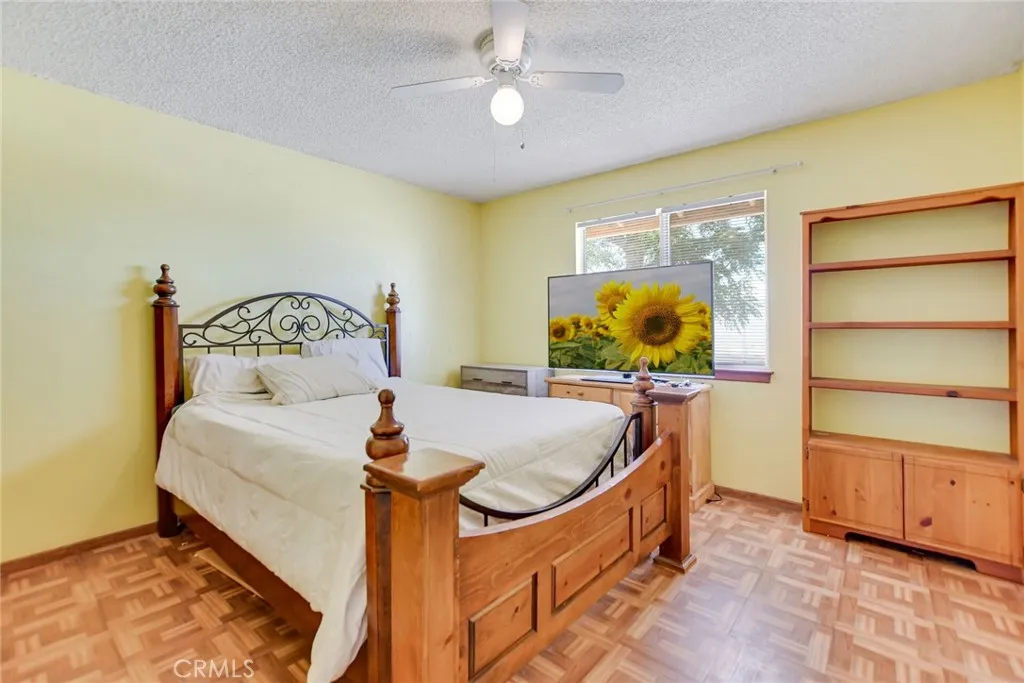 Additional image 19 of 21495 Minodoka Rd, Apple Valley, CA 92308