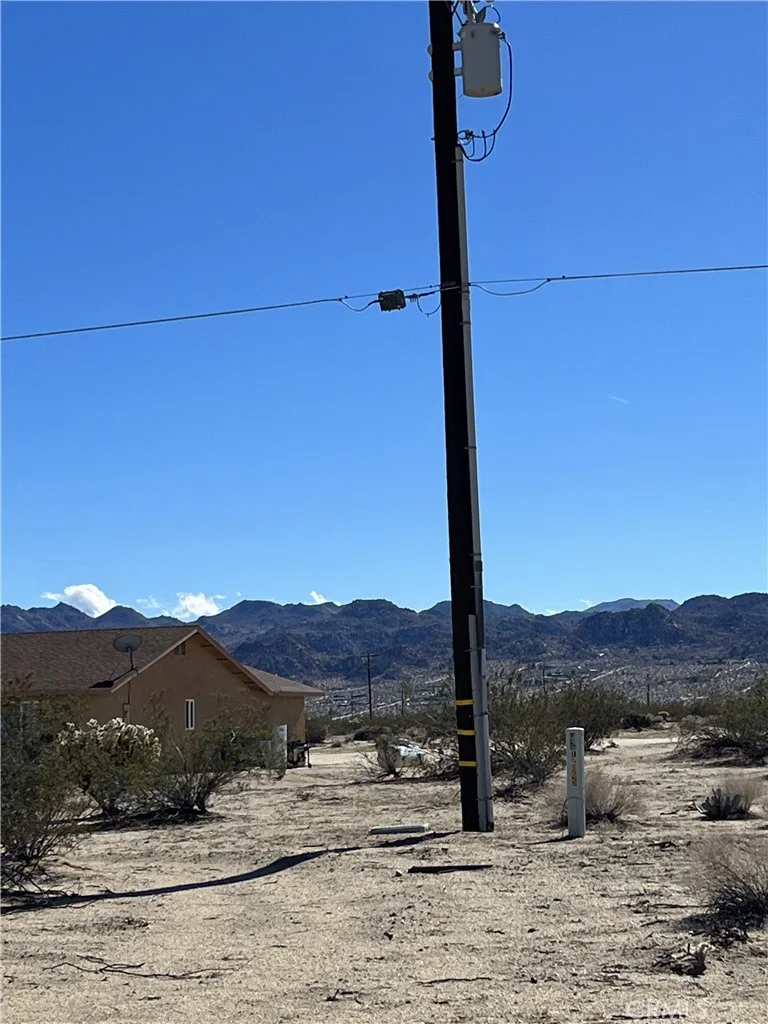 Uranium Road, Joshua Tree, CA 92252 photo 5