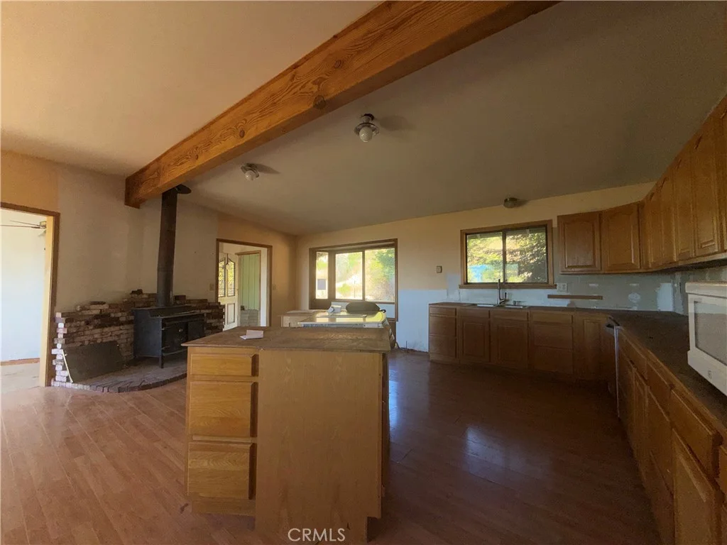 1060 Sawmill Rd, , CA 95542