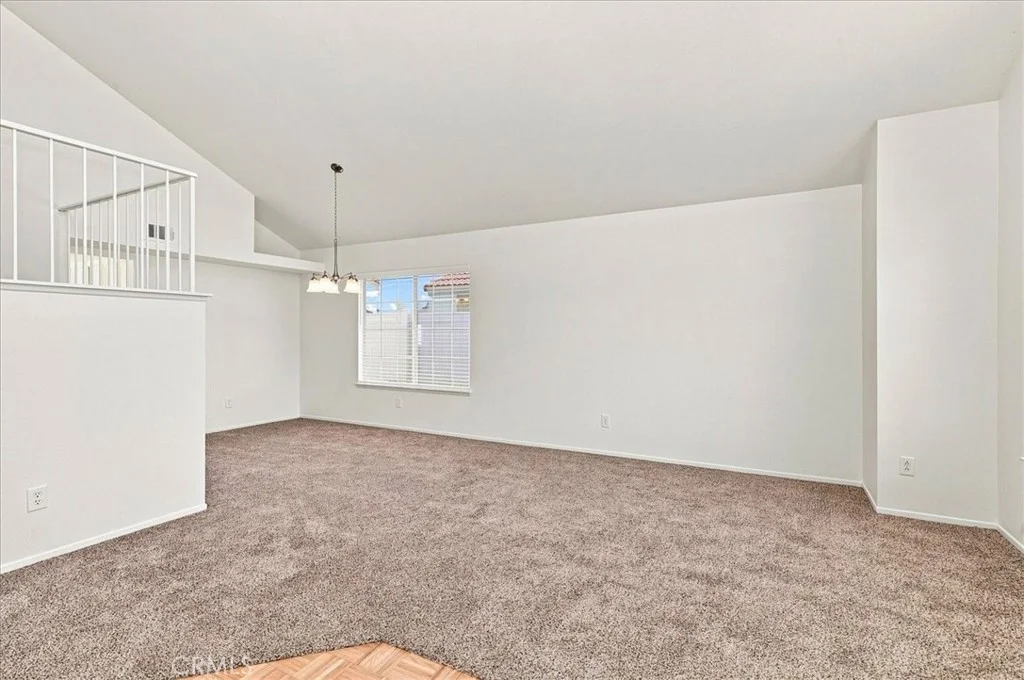 19949 Silvercrest Ln, Riverside, CA 92508 photo 5