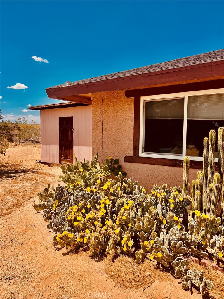 62816 Shifting Sands, Joshua Tree, CA 92252 - MLS#: JT23067039