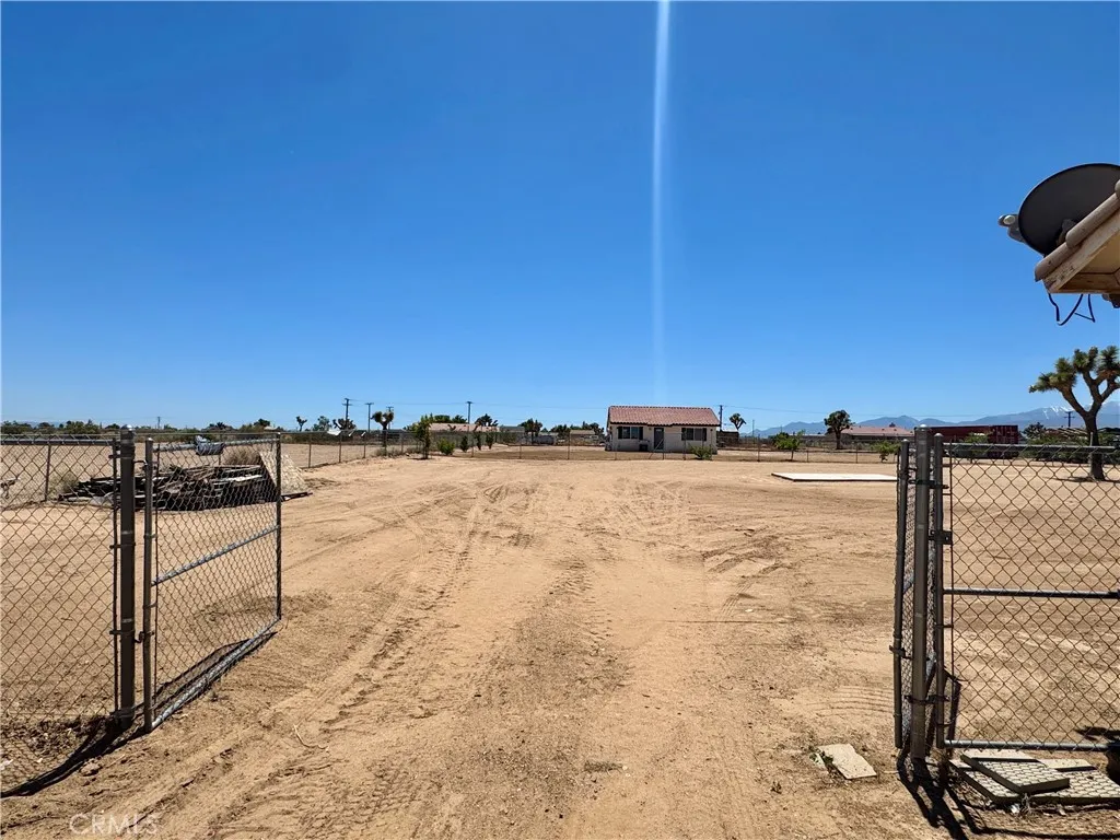 8867 Gorgonio Road, Victorville, CA 92392