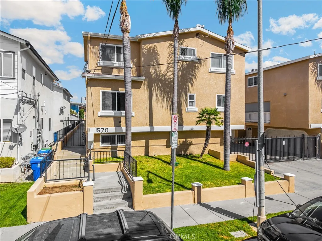 Additional image 40 of 570 W 14th St Unit 4, San Pedro, CA 90731