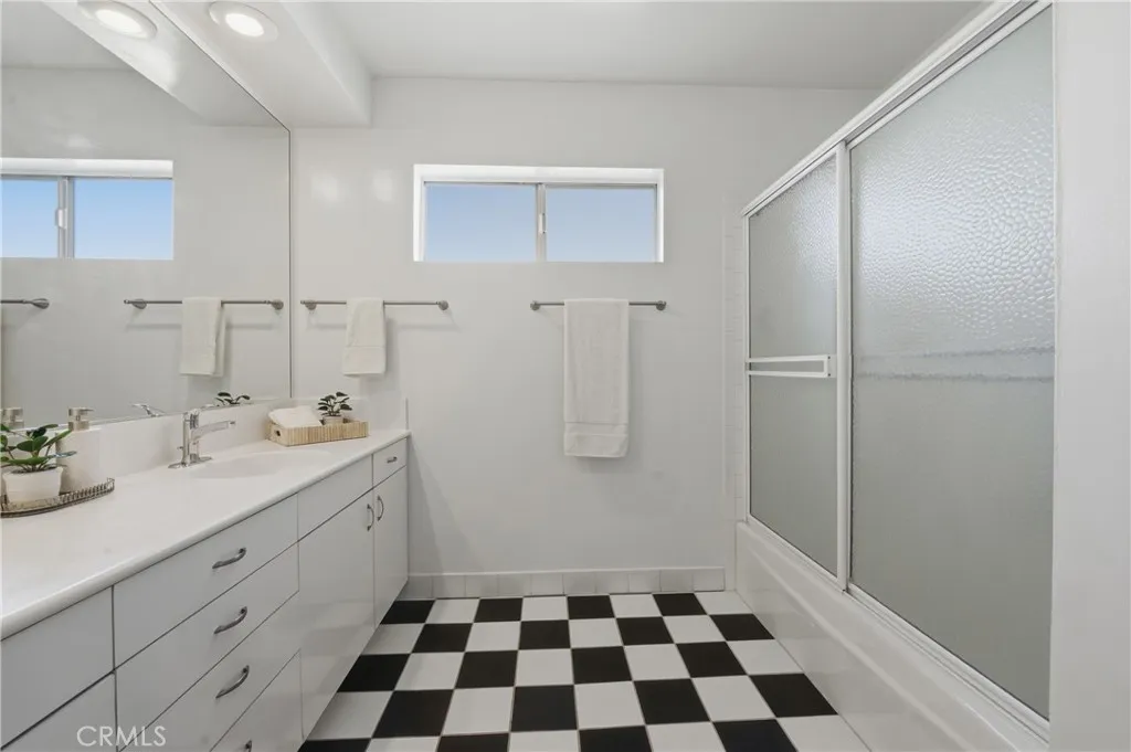 Additional image 15 of 5916 E The Toledo, Long Beach, CA 90803