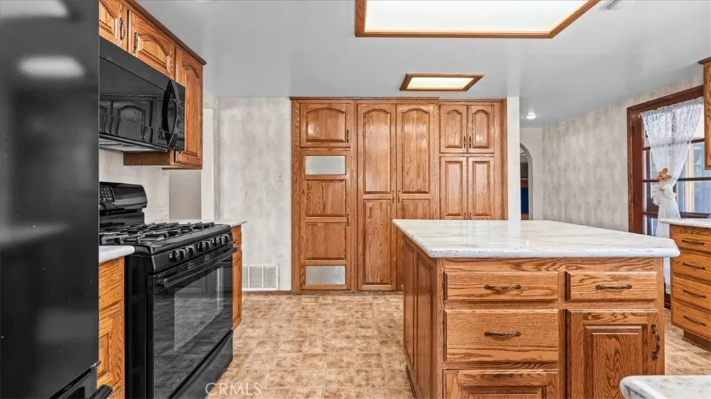 Additional image 57 of 27196 10th Street, Highland, CA 92346