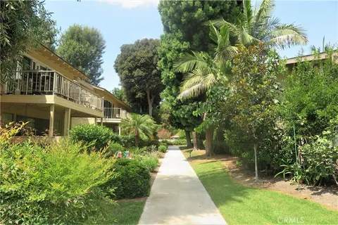 119 Via Estrada Unit O, Laguna Woods, CA MLS: OC25072232