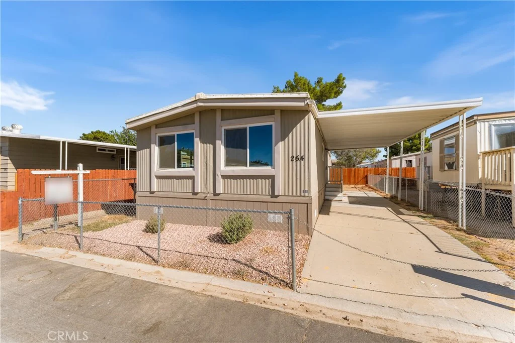 3300 15th St W Unit 254, Rosamond, CA 93560