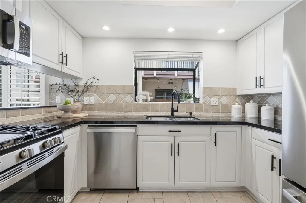 Additional image 34 of 408 Avenue G Unit 30, Redondo Beach, CA 90227