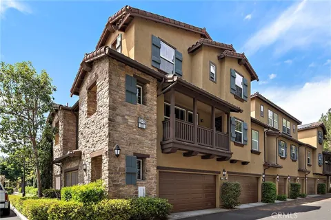 115 Coral Rose, Irvine, CA MLS: OC25083347
