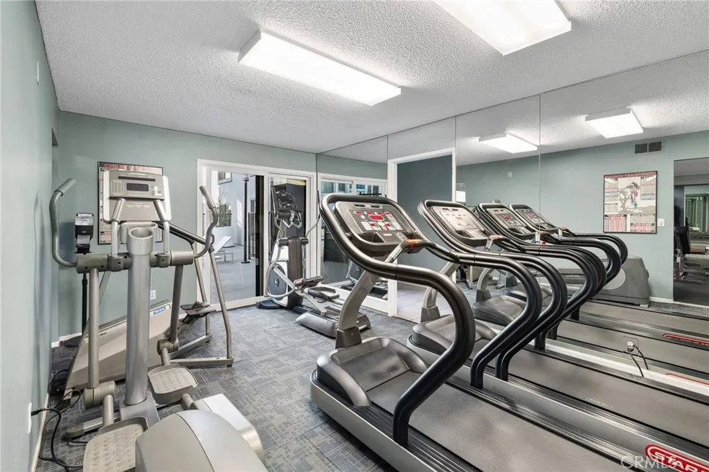 Additional image 84 of 1940 N Highland Avenue Unit 2, Los Angeles, CA 90068