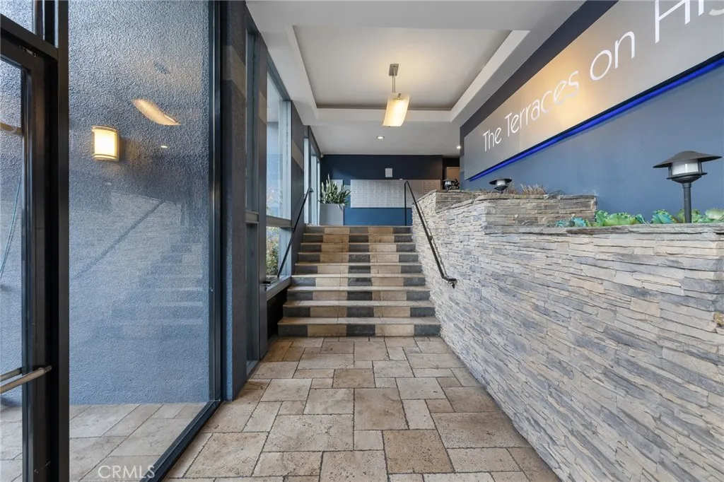 Additional image 79 of 1940 N Highland Avenue Unit 2, Los Angeles, CA 90068