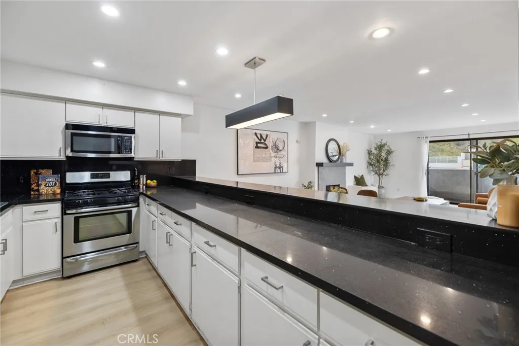 Additional image 54 of 1940 N Highland Avenue Unit 2, Los Angeles, CA 90068