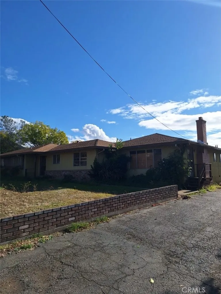 2472 Oro Quincy, Oroville, CA 95966