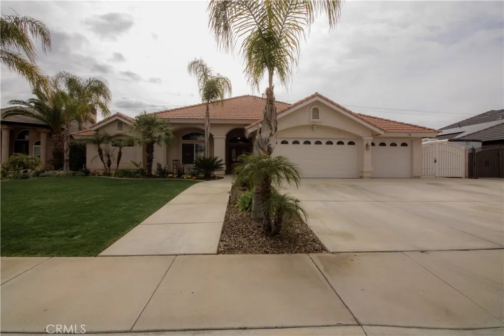 11709 New Hampshire, Bakersfield, CA 93312