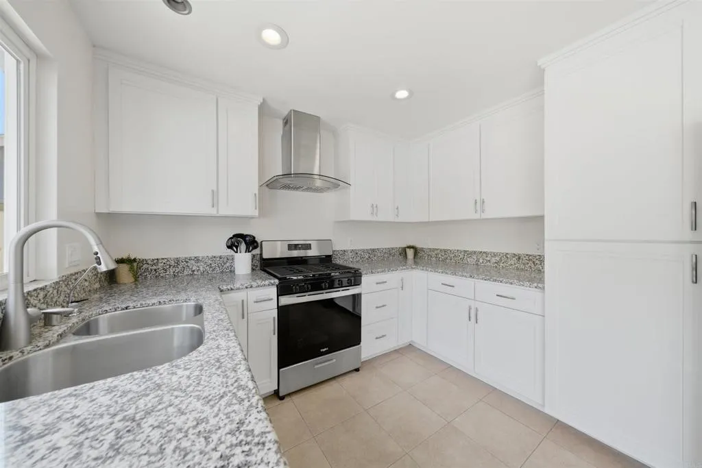 Additional image 11 of 1835 Debra Lane, Vista, CA 92084