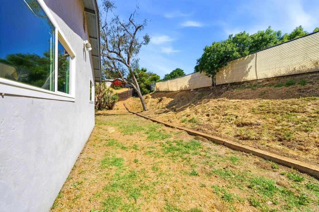 Additional image 94 of 1835 Debra Lane, Vista, CA 92084