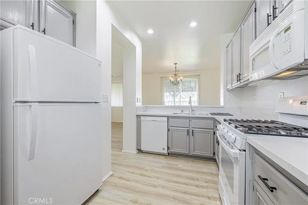 Additional image 11 of 45858 Coventry Court, Lancaster, CA 93534