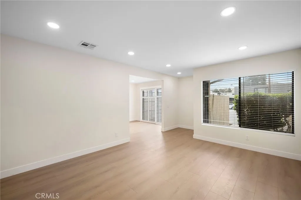 Additional image 7 of 8601 Sunland Boulevard Unit 5, Sun Valley, CA 91352