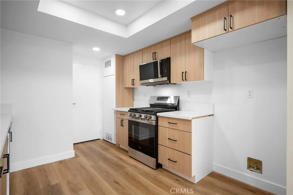 Additional image 42 of 8601 Sunland Boulevard Unit 5, Sun Valley, CA 91352