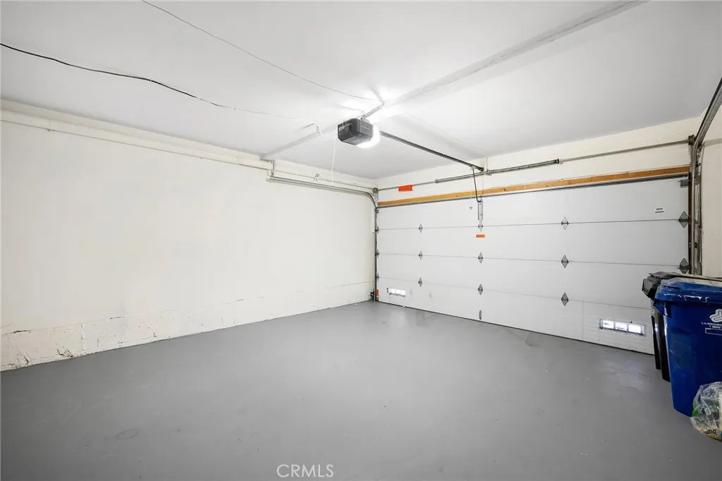 Additional image 24 of 8601 Sunland Boulevard Unit 5, Sun Valley, CA 91352