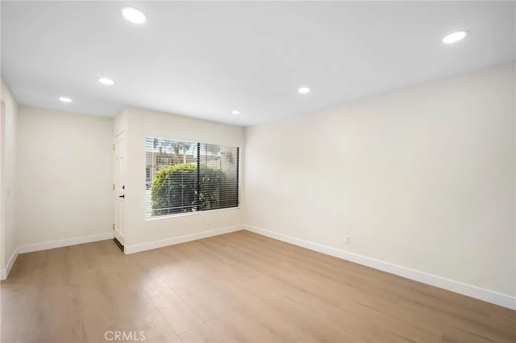 Additional image 34 of 8601 Sunland Boulevard Unit 5, Sun Valley, CA 91352