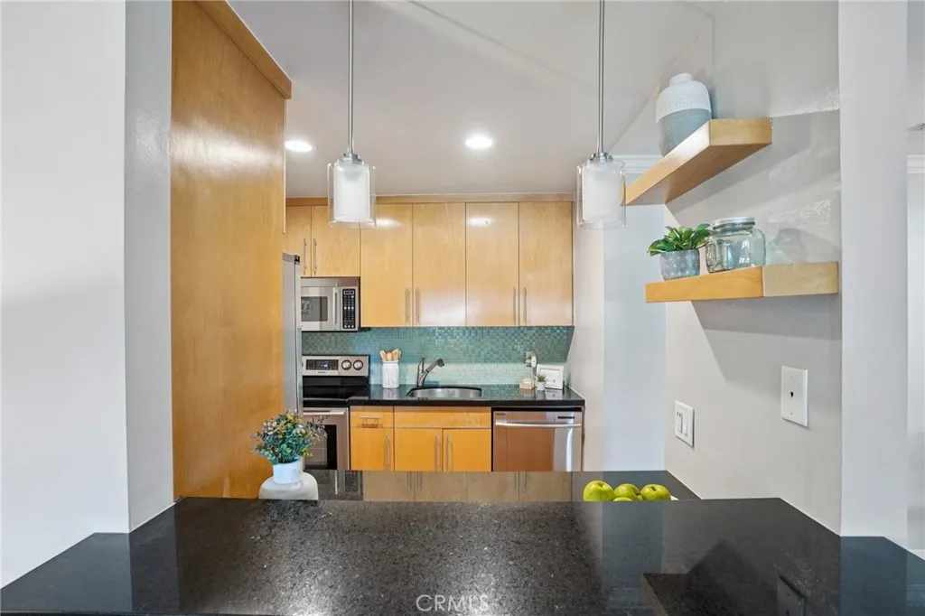 Additional image 44 of 641 S Prospect Avenue Unit 103, Redondo Beach, CA 90277