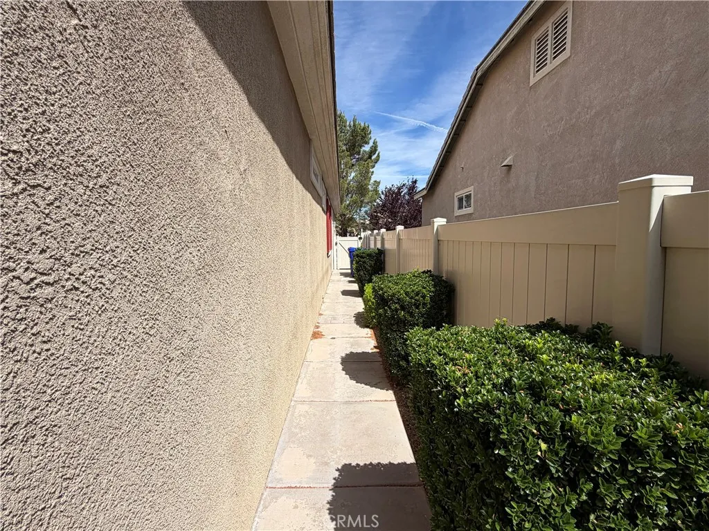 Additional image 80 of 19469 Del Ray Rd, Apple Valley, CA 92308