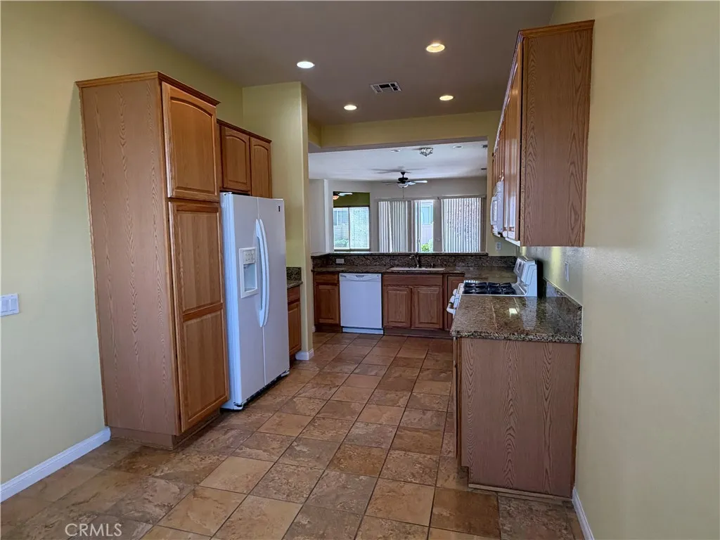 Additional image 5 of 19469 Del Ray Rd, Apple Valley, CA 92308