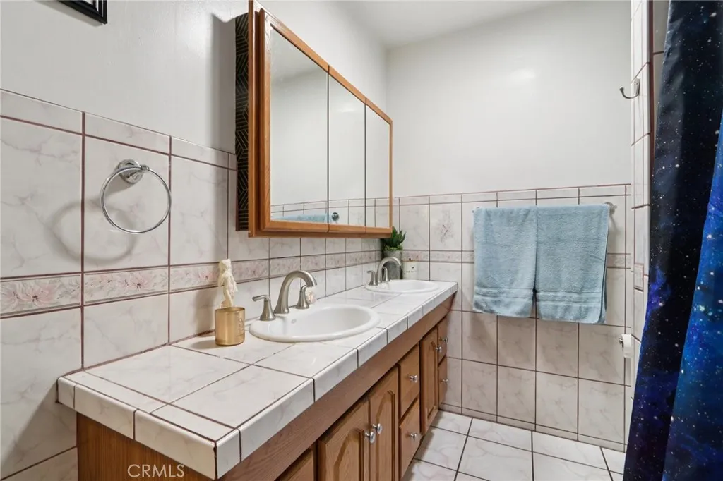 Additional image 117 of 17160 Signature Drive, Granada Hills, CA 91344