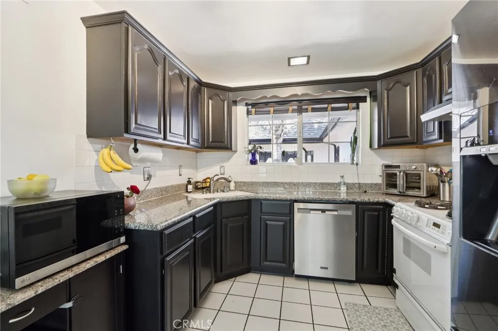 Additional image 30 of 17160 Signature Drive, Granada Hills, CA 91344