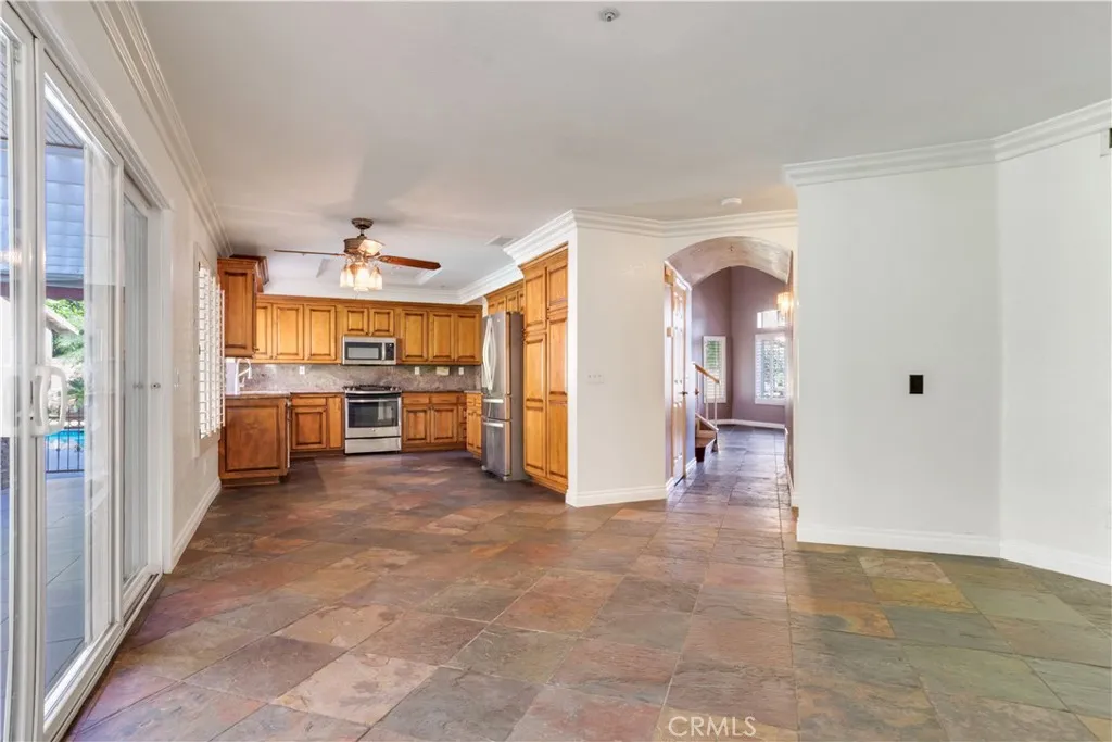 Additional image 12 of 28340 Pino Pl, Highland, CA 92346