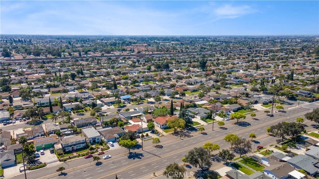 1312 W Orangethorpe, Fullerton, CA 92833