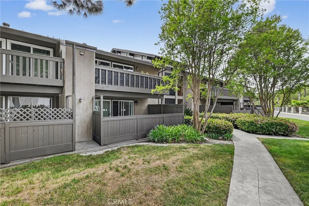 Additional image 3 of 28661 Via Las Flores Unit 307, Murrieta, CA 92563