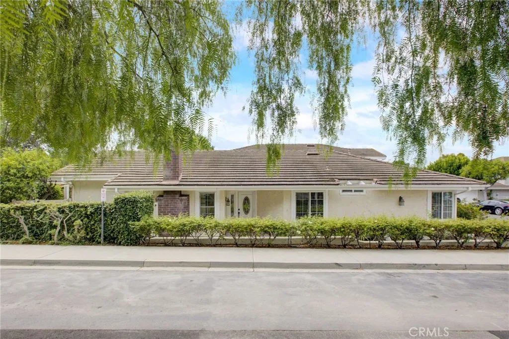 12 Cedarlake Unit 3, Irvine, CA 92614