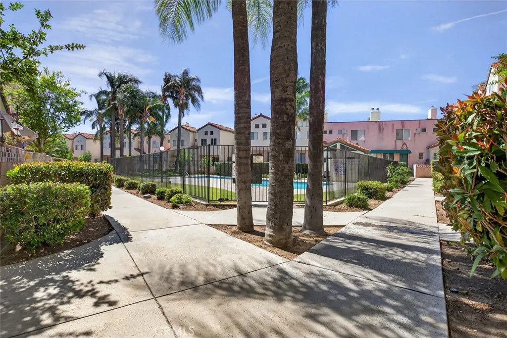 Additional image 40 of 13901 Olive View Lane Unit 14, Sylmar, CA 91342