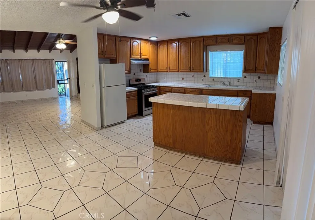 Additional image 74 of 754 W Citrus St, Colton, CA 92324