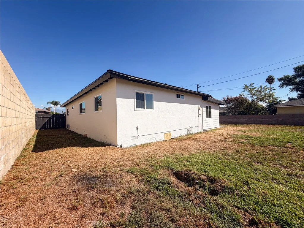 18815 Marygold Ave, Bloomington, CA 92316