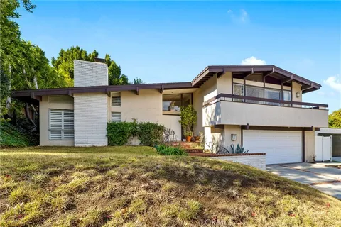 4157 Aleman Drive, Tarzana, CA MLS: SR25043351