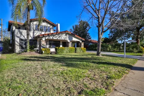 3255 N Arrowhead Avenue, San Bernardino, CA 92405 - MLS#: CV25042850