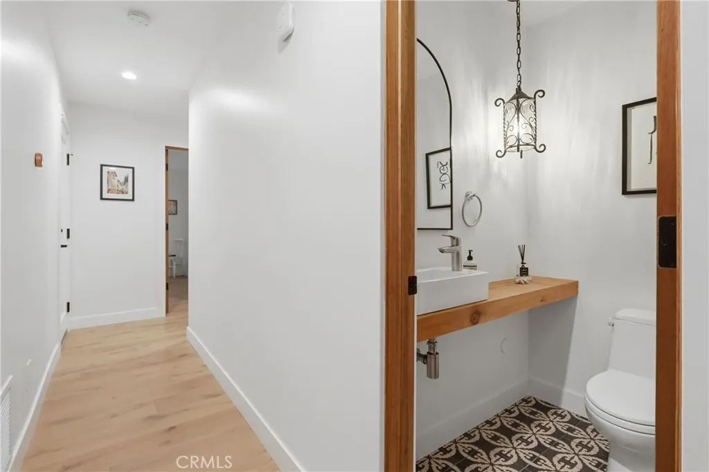 Additional image 66 of 22616 Town Crier Rd, Calabasas, CA 91302