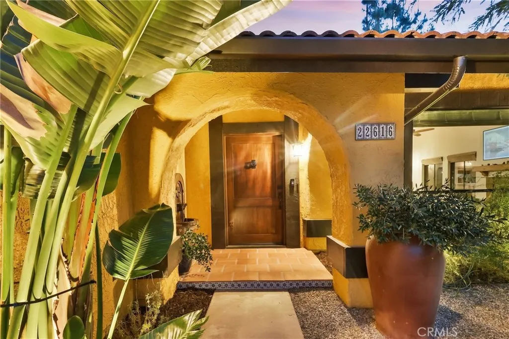 Additional image 52 of 22616 Town Crier Rd, Calabasas, CA 91302