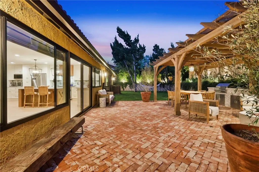 Additional image 83 of 22616 Town Crier Rd, Calabasas, CA 91302