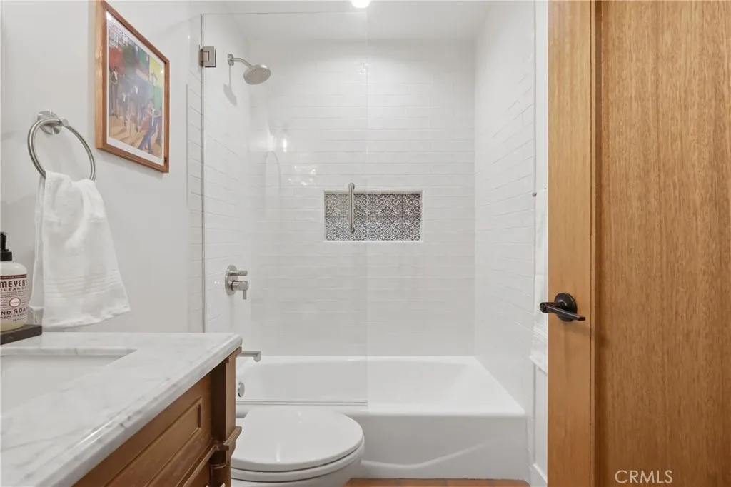 Additional image 71 of 22616 Town Crier Rd, Calabasas, CA 91302